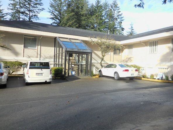 Agency Building: 402 S 333rd St, Federal Way, WA 98003